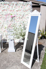 Mirror Stand - For Hire - Crystal Doll Bridal